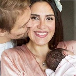 Oyuncu Şükran Ovalı kızı Mihran Ela’yla fotoğraflarını sosyal medya hesabından