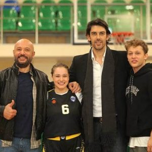 Kanal D’nin, Med Yapım-MF yapım imzalı başrollerini Sanem Çelik, Miray