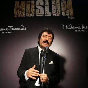 Müslüm Gürses’in eşi Muhterem Nur, ‘Müslüm’ filminin dün akşam gerçekleşen