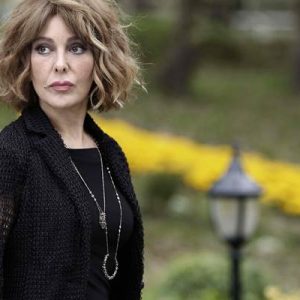 Türkiye’nin en başarılı kadın oyuncularından Zerrin Tekindor ve Ebru Özkan