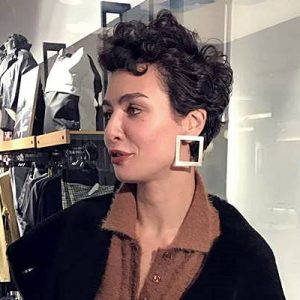 Oyuncu Birce Akalay, annesi Yasemin Ergun’la gece gezmesine çıktı. Karaköy’de