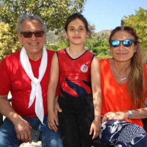 Bodrum’da yaşayan ünlü sanatçı Neco kendisinden 25 yaş küçük olan
