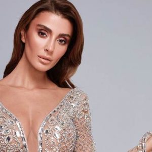 Geçtiğimiz Ekim ayında 37 yaşına giren Özge Ulusoy, estetikle ilgili