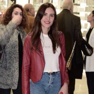 Çiçeği burnunda anne olan güzel oyuncu Şükran Ovalı, ‘Ufak Tefek