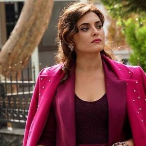 ‘Ufak Tefek Cinayetler’ adlı dizideki başarılı performansıyla dikkat çeken Aslıhan