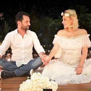 Şarkıcı Aylin Coşkun doğum gününde 14 yıllık sevgilisi Volkan Aslan’dan
