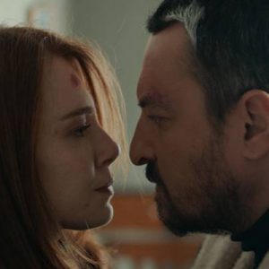 Ay Yapım’ın Show TV’de Perşembe akşamları ekrana gelen dizisi ‘Çarpışma’nın
