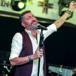 Fantezi müziğin sevilen ismi Hakan Altun, Kuzey Kıbrıs’ta Merit Lefkoşa