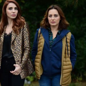 Yapımını Gold Film’in, yapımcılığını Faruk Turgut’un üstlendiği başrollerini Mehmet Aslantuğ,