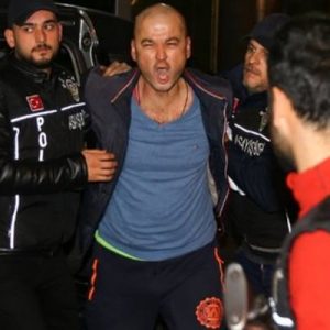 Papağana işkence uyguladığı video sonrası gözaltına alınan MasterChef Murat Özdemir,