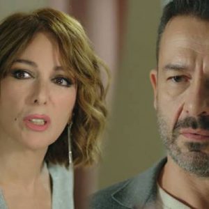 ATV ekranlarında yayınlanan Şahin Tepesi dizisi dün akşam ekranlara veda