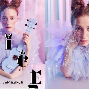 Lewis Carroll tarafından yazılan ve bugüne kadar 174 dile çevrilerek