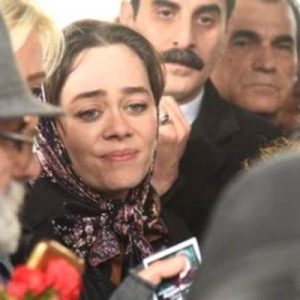 Usta sinema ve tiyatro sanatçısı Ayşen Gruda bugün son yolculuğuna