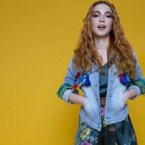 Başarılı pop müzik sanatçısı Ece Seçkin, Bloomberg Tv’de yayınlanan ve