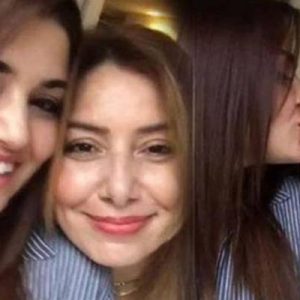 Hande Erçel’in bir süredir hastanede tedavi gören annesinin durumu ağırlaştı.