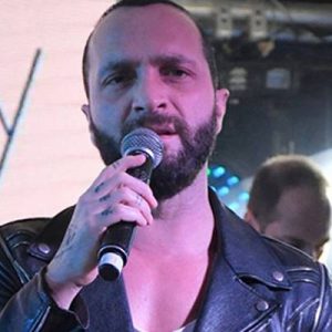 Şarkıcı Berkay Şahin, Uludağ’da düzenlenen TikTok Whitefest’in beşinci gününde sahne