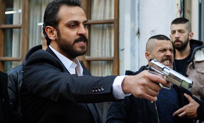 Ay Yapım imzalı ‘Çukur’un dün akşam yayınlanan bölümünde Koçovalılar, Karakuzular’dan