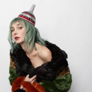 Kendine has müzik tarzı ile farkını her daim hissettiren Gökçe,