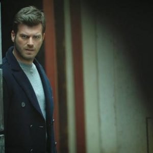 Ay Yapım’ın Show TV’de ekrana gelen ve büyük beğeniyle izlenen