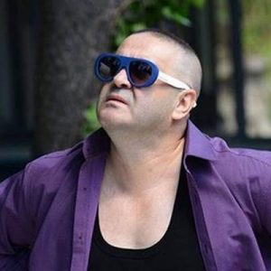 Şafak Sezer’in başrolünü üstlendiği aksiyon ve macera dolu “Yalan Dolan”