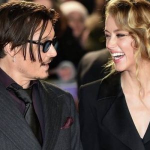 Oyuncu Johnny Depp, eski eşi Amber Heard’a aile içi şiddete
