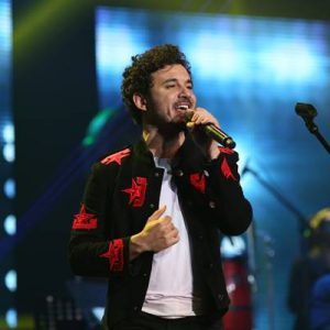 Şarkıcı Buray, sosyal medya hesabından yaptığı paylaşımla salgın günlerinde insanların