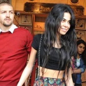 Geçtiğimiz yıllarda oğlunun annesi Asena Atalay’dan boşanan Caner Erkin, sosyal