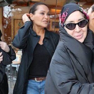 Hülya Avşar kanser tedavisi gören moda tasarımcısı Nur Yerlitaş’la önce