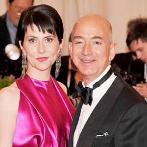 MacKenzie Bezos, Amazon’daki hisselerin %4’ünü koruyacak, Washington Post ile Blue