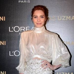 Güzellik trendlerine yön veren L’Oréal Paris, yeni güzellik elçisi Nur