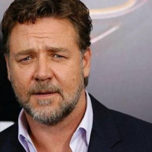 Dünyaca ünlü Oscar ödüllü oyuncu Russell Crowe, sosyal medya hesabından