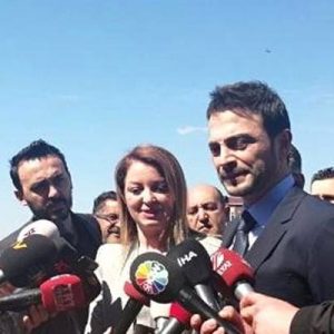 Oyuncu Ahmet Kural, avukat sevgilisi Çağla Gizem Çelik ile evlilik