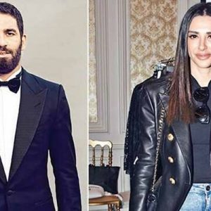 Arda Turan’ın eşi Aslıhan Doğan, TOÇEV yararına düzenlenen ‘Best Gift