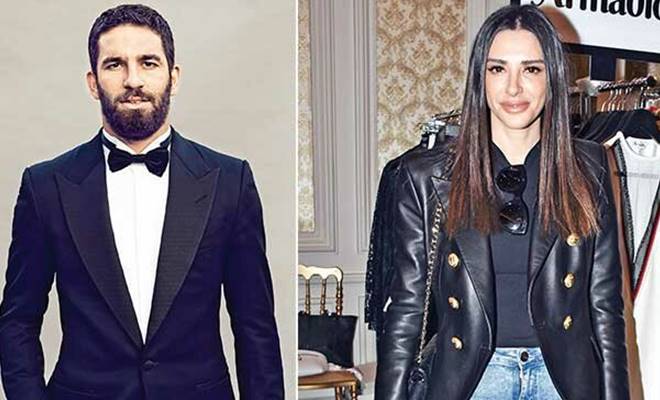 Arda Turan’ın eşi Aslıhan Doğan, TOÇEV yararına düzenlenen ‘Best Gift
