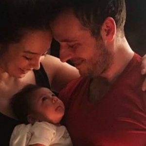 Geçen sene oğlu Demir’i kucağına alan tescilli güzel Azra Akın,