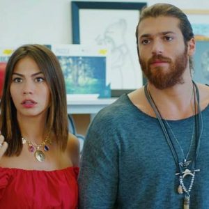 Erkenci Kuş dizisinin başrol oyuncuları Can Yaman ve Demet Özdemir’in