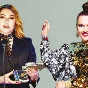 Demet Akalın, PowerTürk ödüllerinde ‘En Güçlü Sosyal Medya Yönetimi’ kategorisindeki