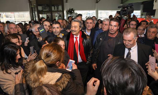Türkiye’den sonra Avrupa’da sinemaseverlerle buluşan ‘Kapı’, Stockholm’de ayakta alkışlandı. Kadir