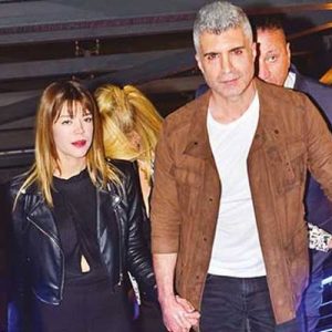 Özcan Deniz, kendinden 20 yaş küçük sevgilisi Feyza Aktan ile