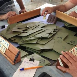 Habertürk yazarı Muharrem Sarıkaya, 31 Mart gecesine ilişkin olarak “AA’nın