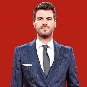 Kadrosunda Kıvanç Tatlıtuğ, Elçin Sangu, Onur Saylak, Alperen Duymaz ve