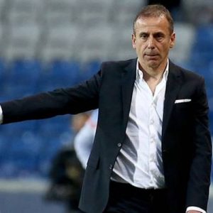 Beşiktaş’ın yeni teknik direktörü Abdullah Avcı’nın yardımcılığına 90’ların efsane kadrosunda