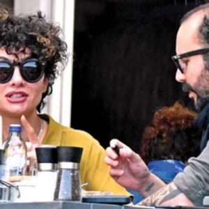 Birce Akalay ve sevgilisi Can Tunalı, tatil için gittikleri Bodrum’da