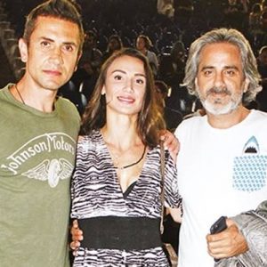 Emre Aşık, boşanma aşamasında olduğu eşi Yağmur Aşık’a çocuklarını dövdüğü