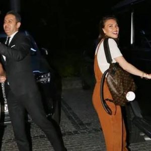 Şarkıcı Murat Boz ve oyuncu sevgilisi Aslı Enver kısa bir