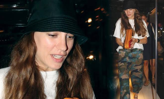 Serenay Sarıkaya Kerem Bürsin ile ayrılığının ardından 1 aydır bulunduğu