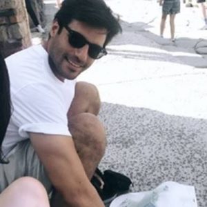 Genç oyuncu Özge Gürel ile meslektaşı ve sevgilisi Serkan Çayoğlu,