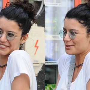 Beren Saat, önceki gün bir arkadaşıyla birlikte Arnavutköy’de bir mekandan