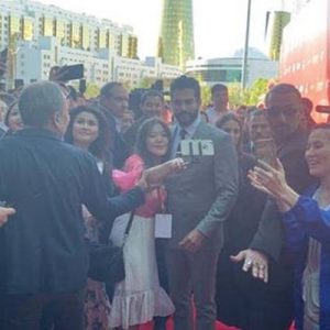 Burak Özçivit, Romanya ve Kazakistan’dan sonra Beyrut’a iş gezisi için