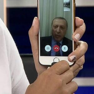 A Haber Ankara Temsilcisi Murat Akgün, saat 23:23 sıralarında FETÖ’cülerin